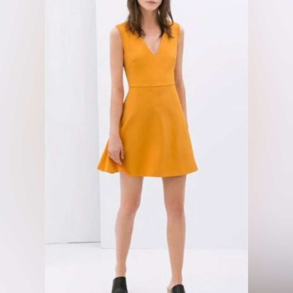 Zara Yellow Sheath Cocktail Dress V-Neck Sleeveless
